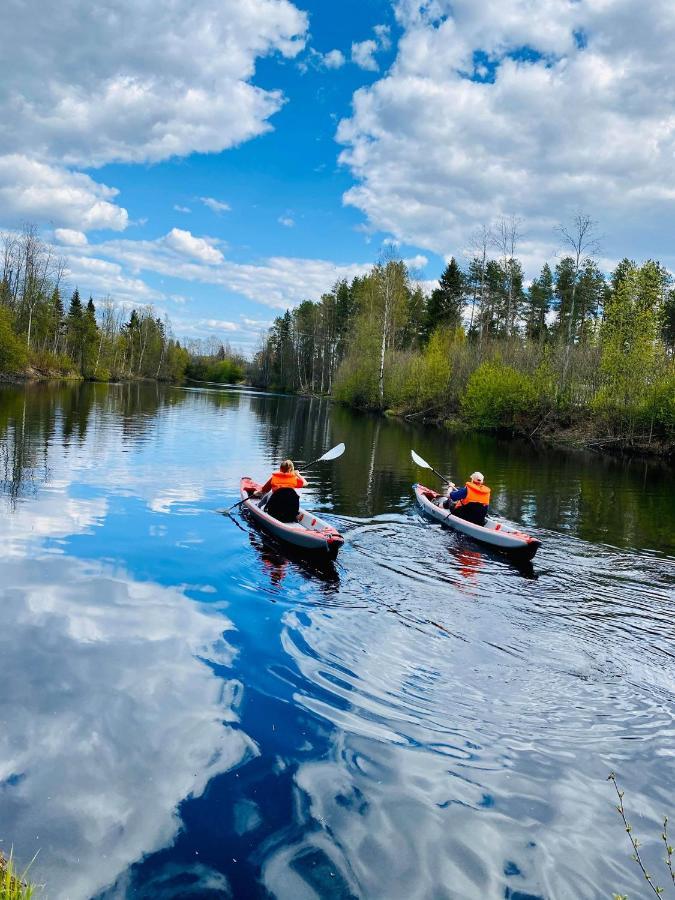 Готель Huhtaniemen Moekkikylae Veteli Екстер'єр фото